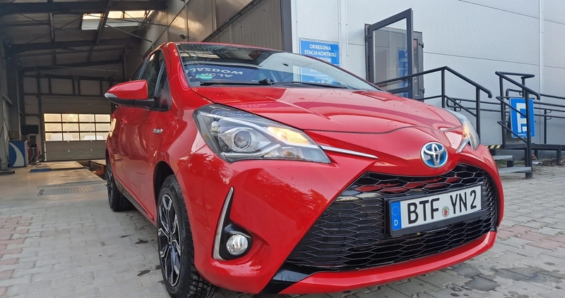 Toyota Yaris cena 45600 przebieg: 130000, rok produkcji 2018 z Strzelin małe 154